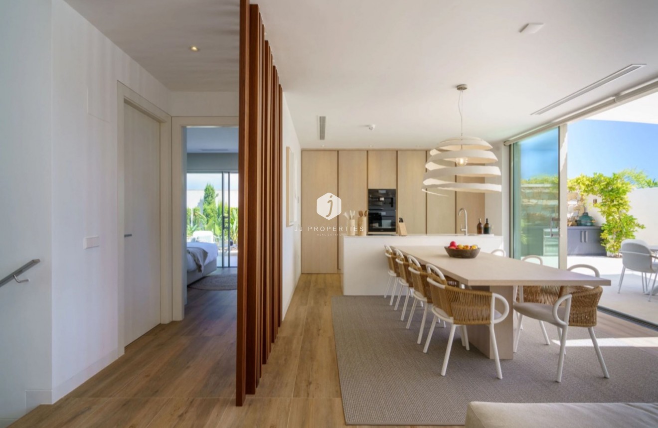 Tweedehands - Villa -
San Miguel de Salinas - Inland