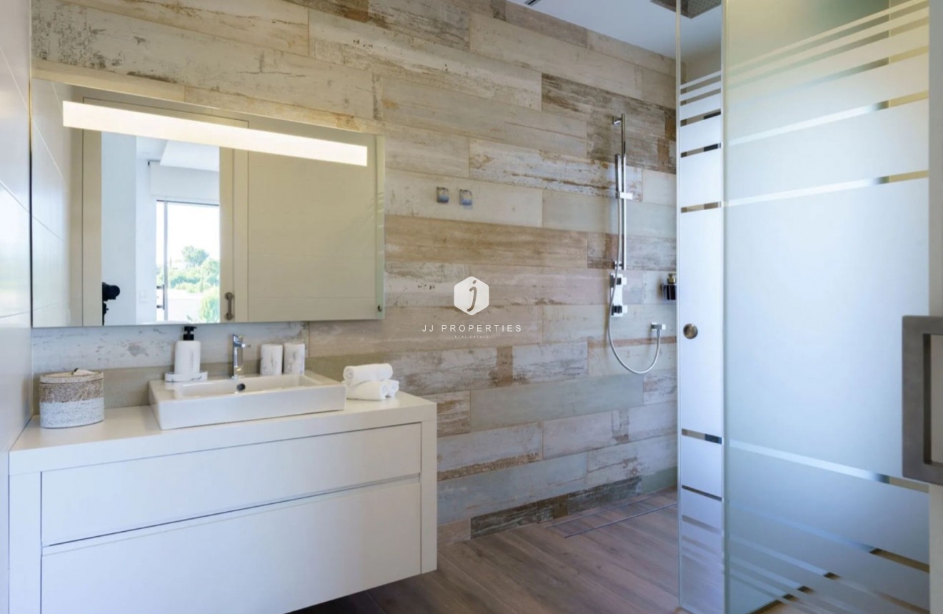 Tweedehands - Villa -
San Miguel de Salinas - Inland