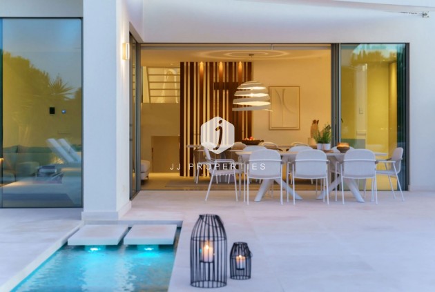 Tweedehands - Villa -
San Miguel de Salinas - Inland