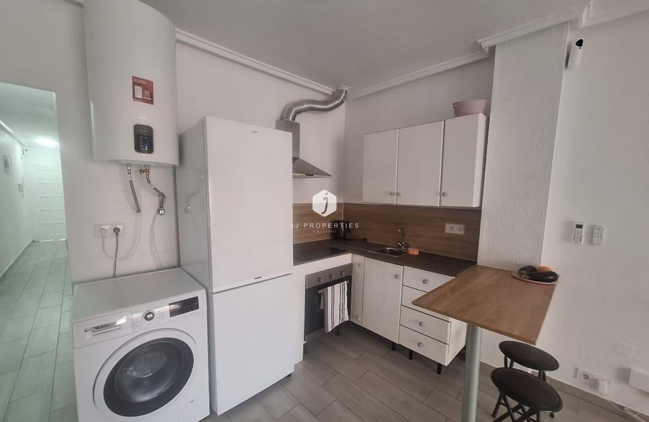 Tweedehands - Appartement / flat -
Torrevieja - Playa del Cura