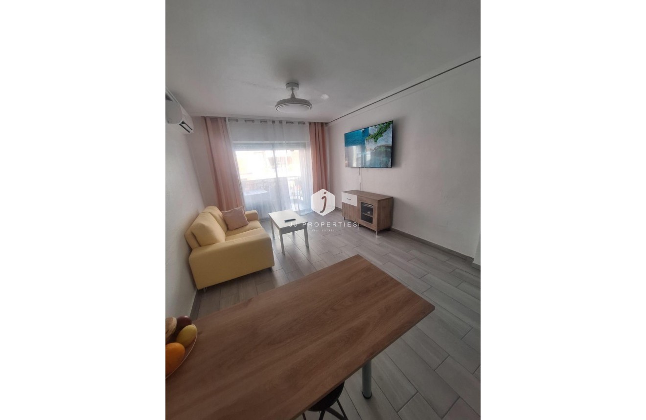 Tweedehands - Appartement / flat -
Torrevieja - Playa del Cura