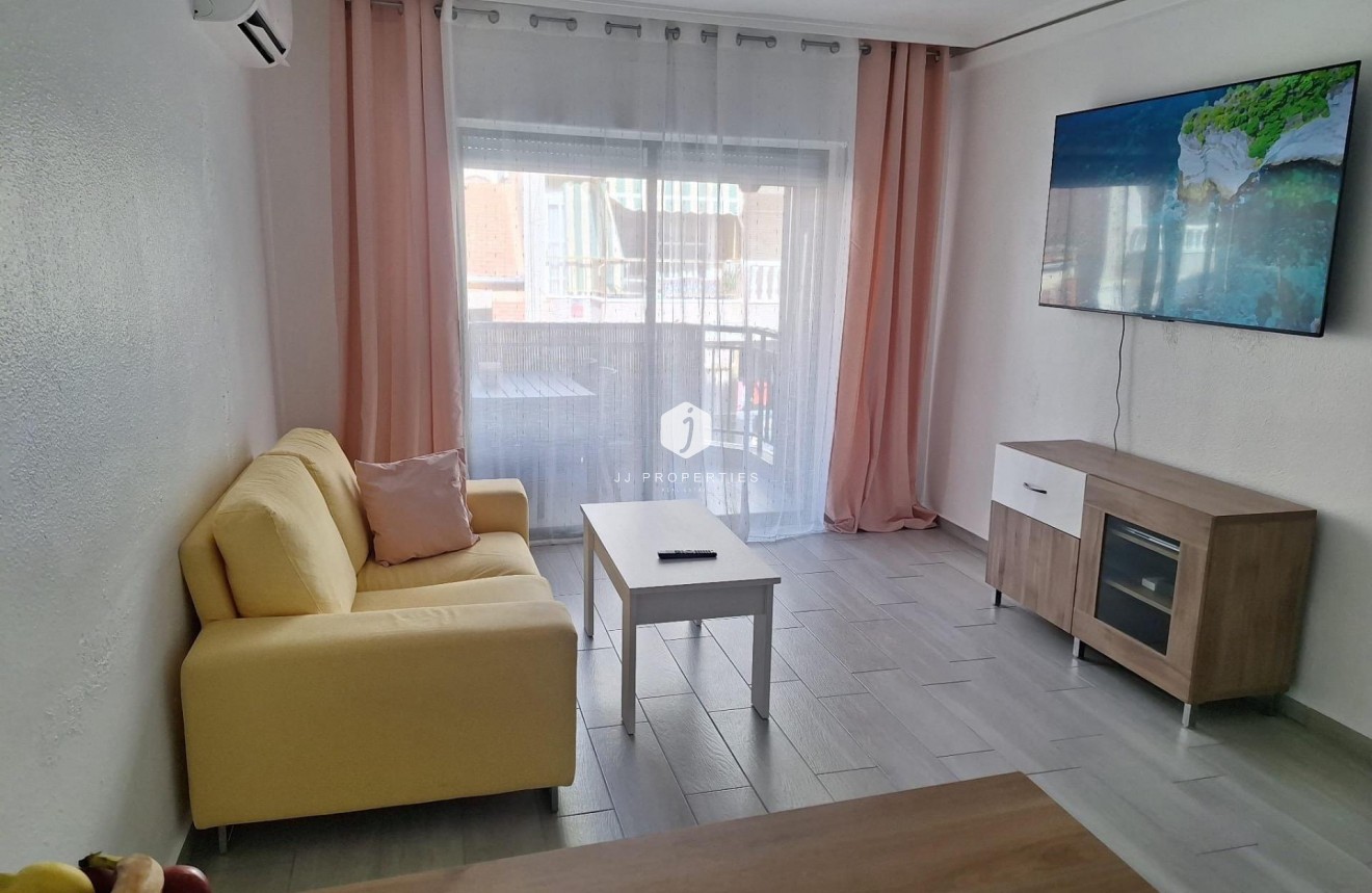 Tweedehands - Appartement / flat -
Torrevieja - Playa del Cura