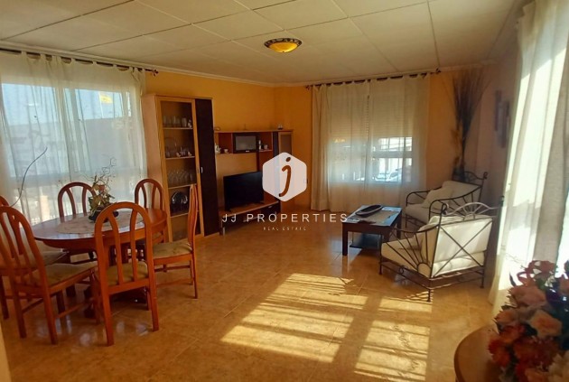 Resale - Chalet -
Torrevieja - Nueva Torrevieja