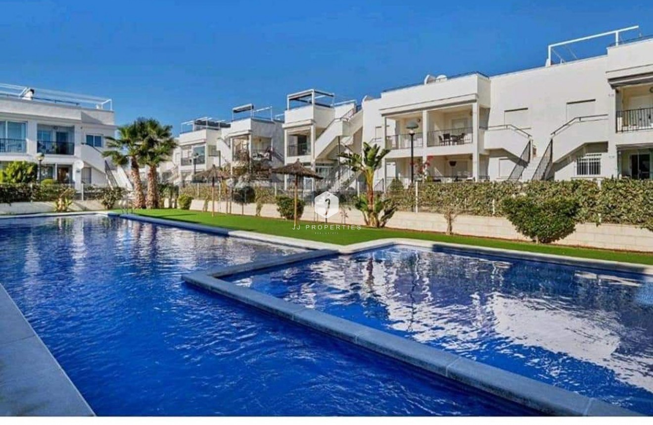 Segunda mano - Bungalow -
Torrevieja - Parque Acuático - Sector 25