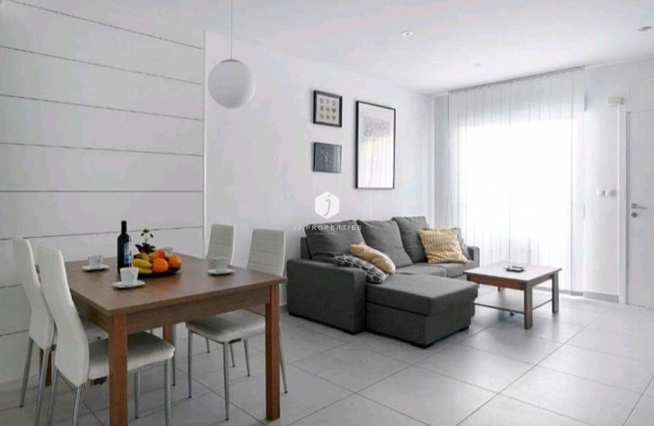 Segunda mano - Bungalow -
Torrevieja - Parque Acuático - Sector 25