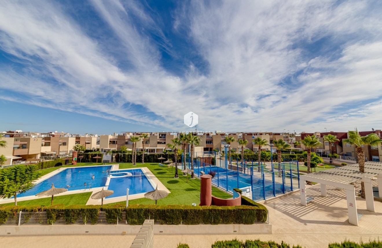 Tweedehands - Chalet -
Torrevieja - Sector 25