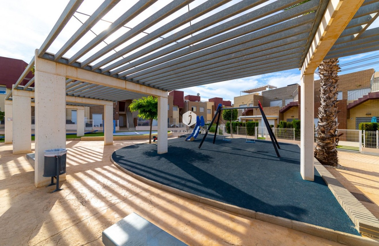 Tweedehands - Chalet -
Torrevieja - Sector 25