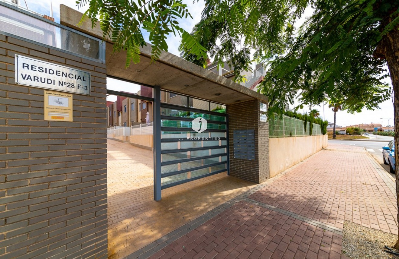 Tweedehands - Chalet -
Torrevieja - Sector 25