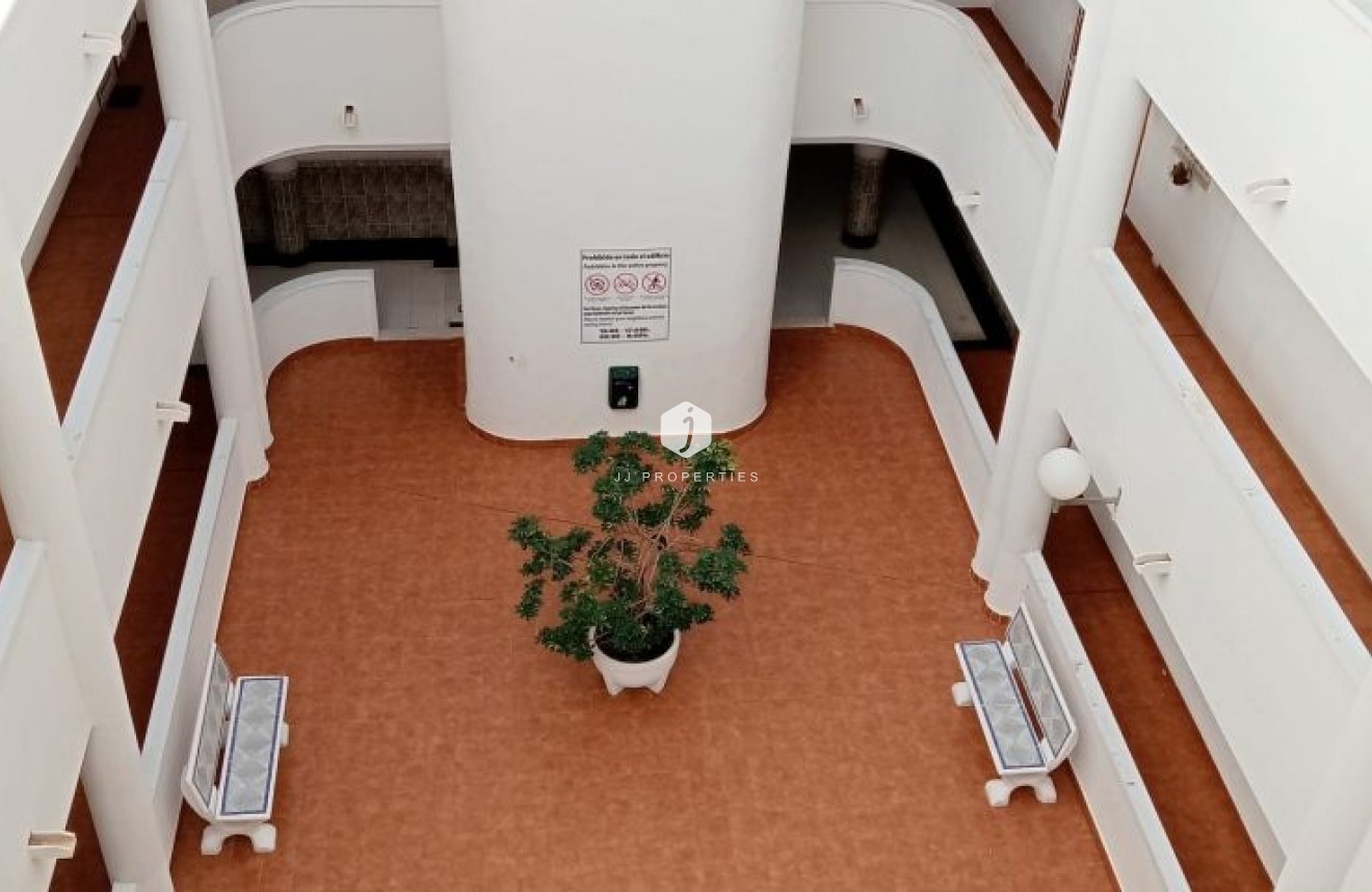 Tweedehands - Appartement / flat -
Torrevieja - Costa Blanca