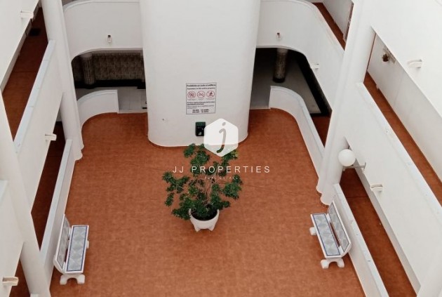 Tweedehands - Appartement / flat -
Torrevieja - Costa Blanca