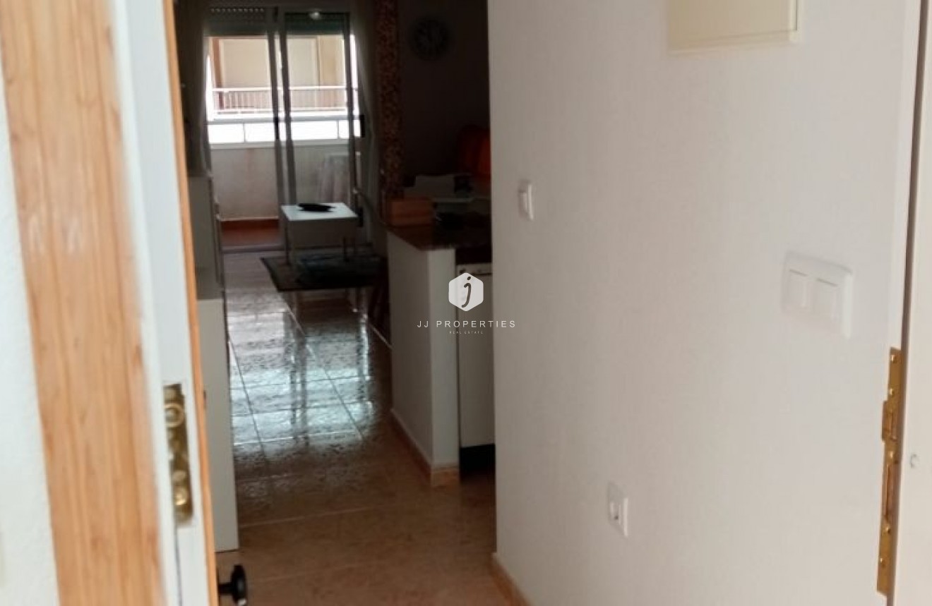 Tweedehands - Appartement / flat -
Torrevieja - Costa Blanca