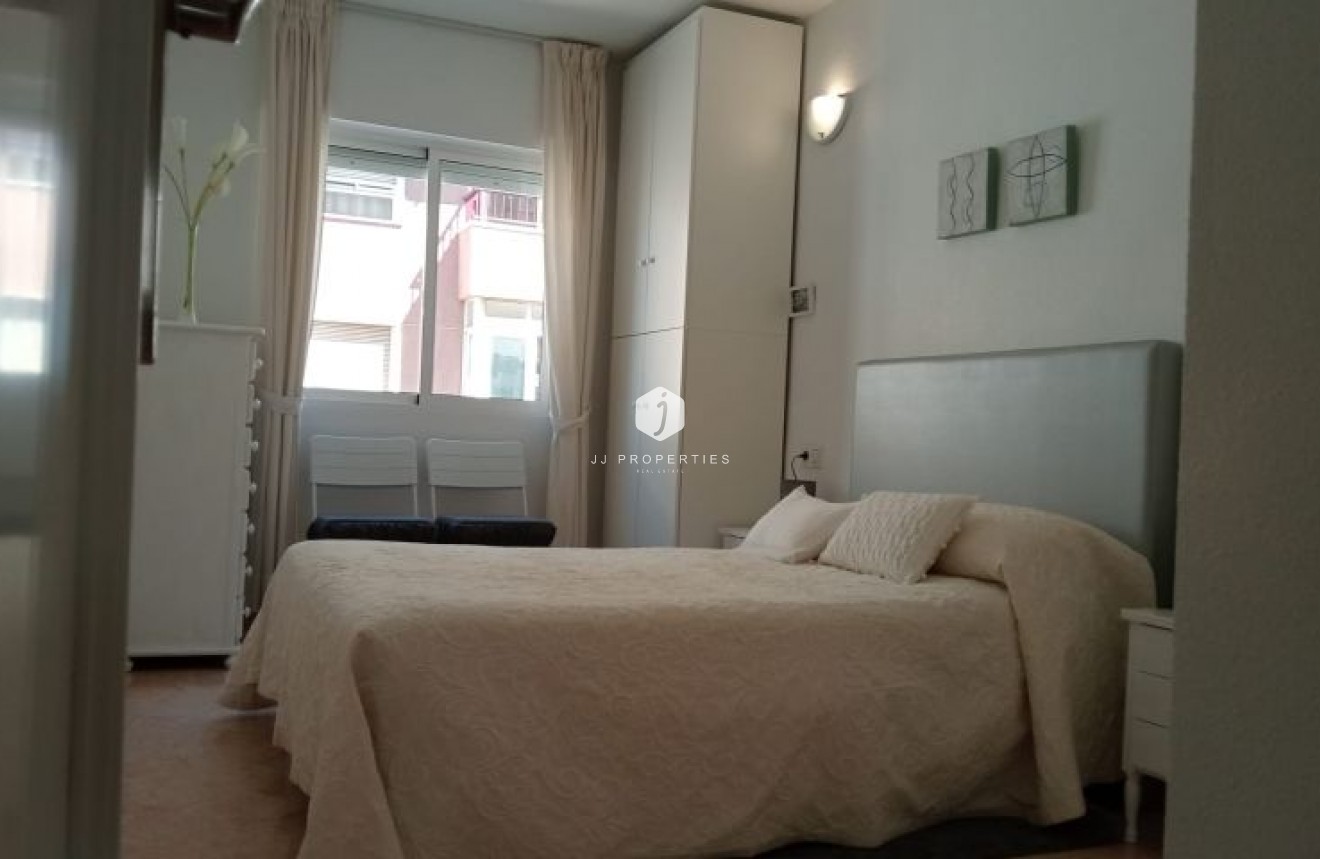 Tweedehands - Appartement / flat -
Torrevieja - Costa Blanca