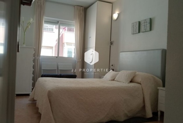 Tweedehands - Appartement / flat -
Torrevieja - Costa Blanca