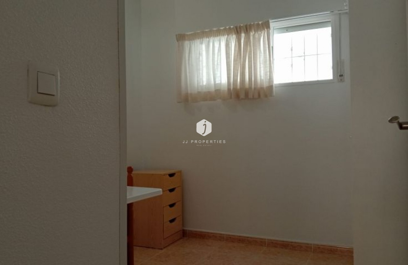Tweedehands - Appartement / flat -
Torrevieja - Costa Blanca
