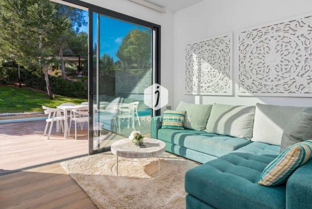 Tweedehands - Villa -
Orihuela Costa - Costa Blanca