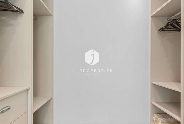 Tweedehands - Villa -
Orihuela Costa - Costa Blanca