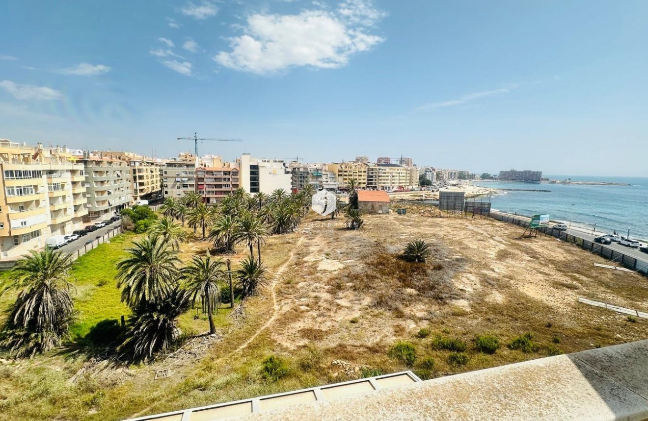 Tweedehands - Penthouse -
Torrevieja - Playa del Cura
