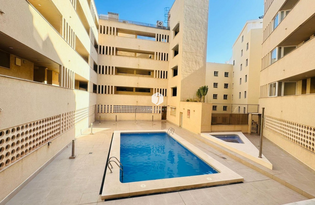 Tweedehands - Penthouse -
Torrevieja - Playa del Cura