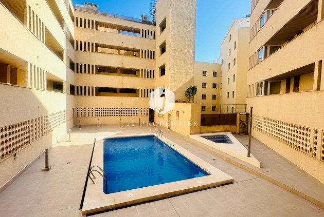 Tweedehands - Penthouse -
Torrevieja - Playa del Cura