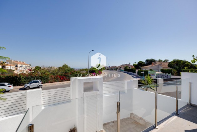 Tweedehands - Villa -
Torrevieja - aguas nuevas