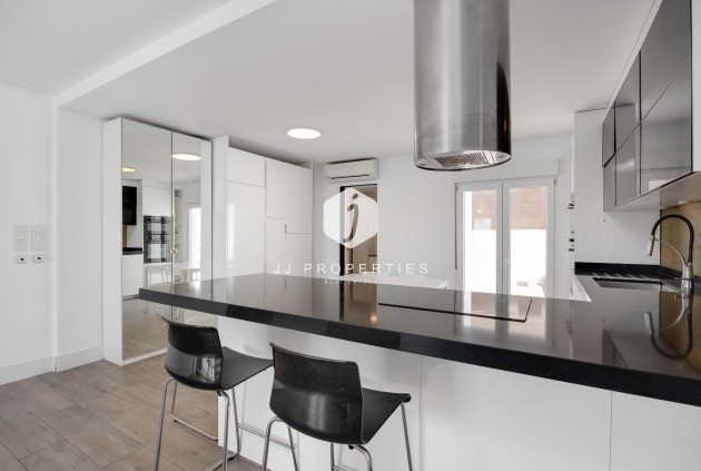 Tweedehands - Villa -
Torrevieja - aguas nuevas