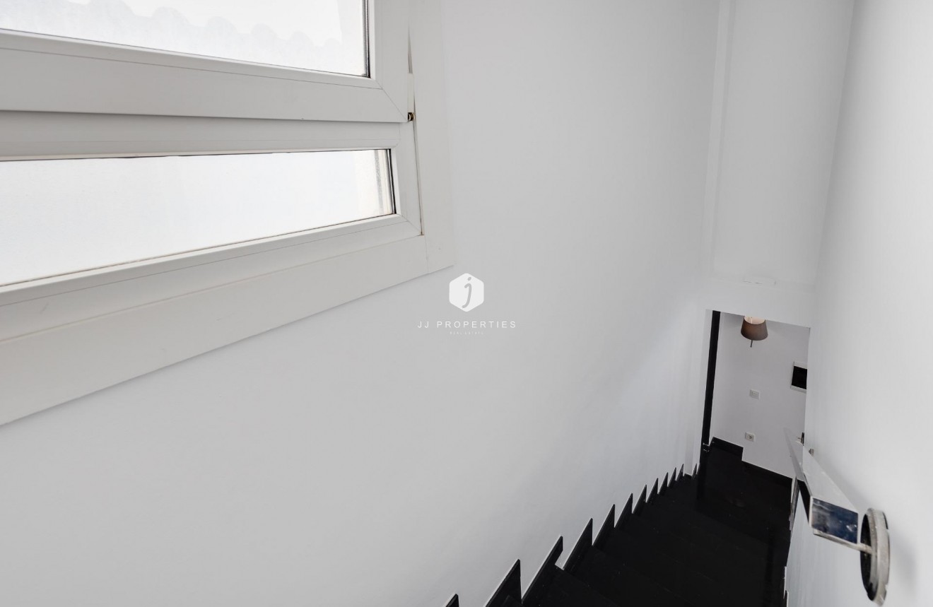 Tweedehands - Villa -
Torrevieja - aguas nuevas