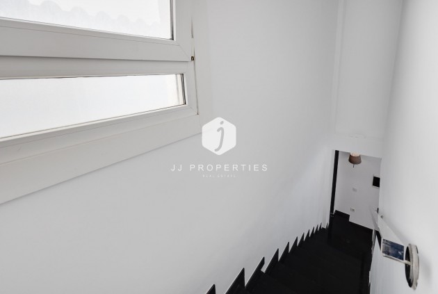 Tweedehands - Villa -
Torrevieja - aguas nuevas