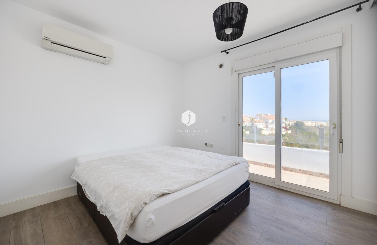 Tweedehands - Villa -
Torrevieja - aguas nuevas