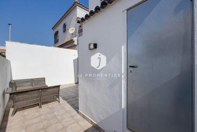 Tweedehands - Villa -
Torrevieja - aguas nuevas