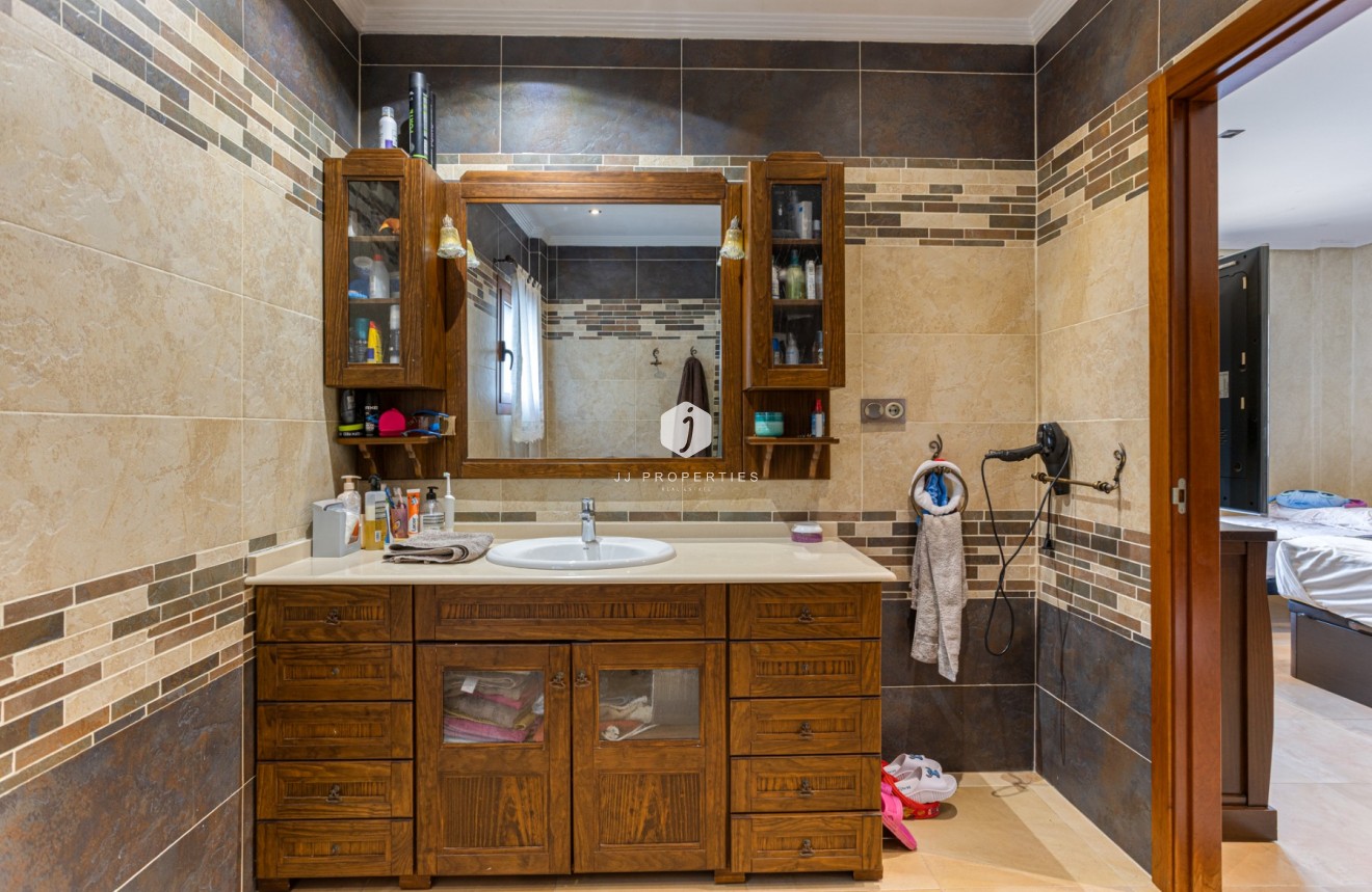 Tweedehands - Villa -
Los Montesinos - Costa Blanca