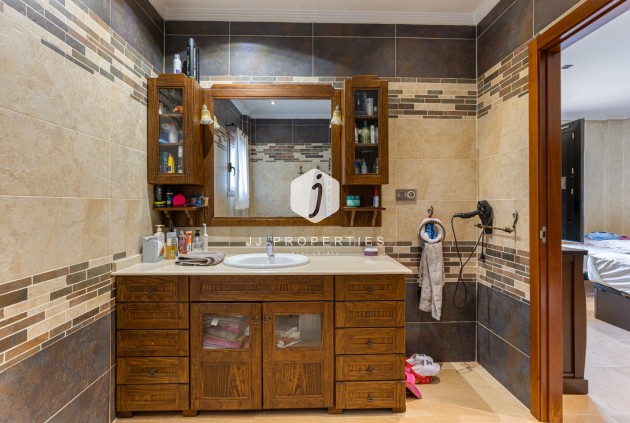 Tweedehands - Villa -
Los Montesinos - Costa Blanca