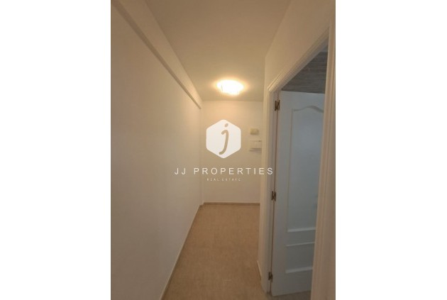 Z drugiej ręki - Mieszkanie w bloku -
Playa del Cura - Costa Blanca