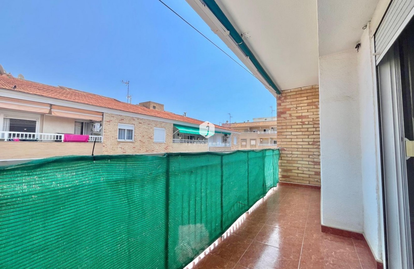Tweedehands - Appartement / flat -
Torrevieja - Estacion de autobuses