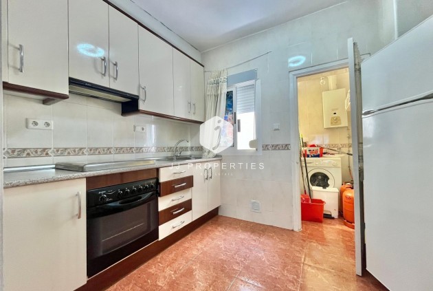 Tweedehands - Appartement / flat -
Torrevieja - Estacion de autobuses