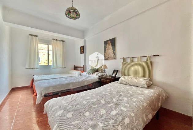 Tweedehands - Appartement / flat -
Torrevieja - Estacion de autobuses