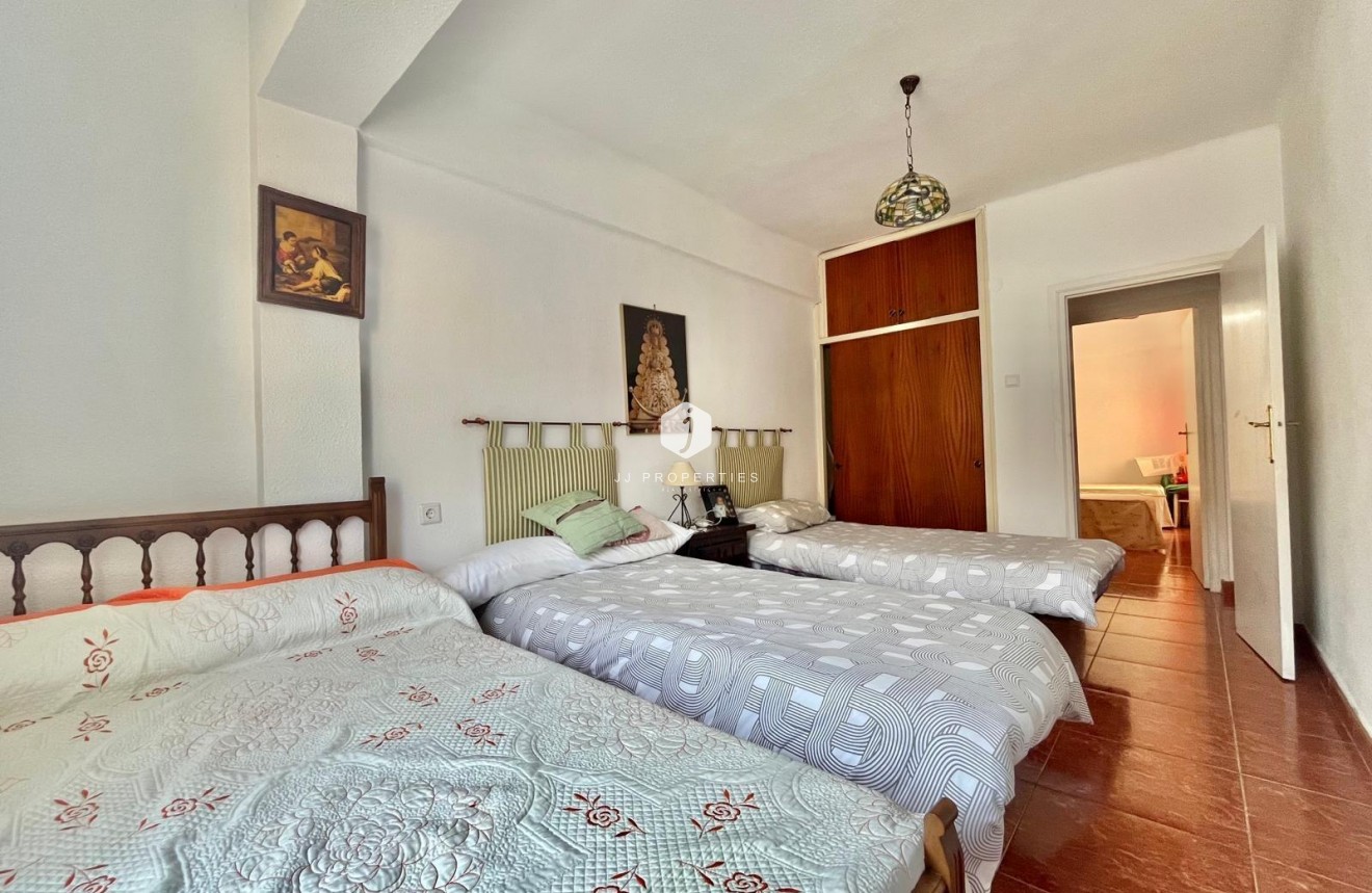 Tweedehands - Appartement / flat -
Torrevieja - Estacion de autobuses