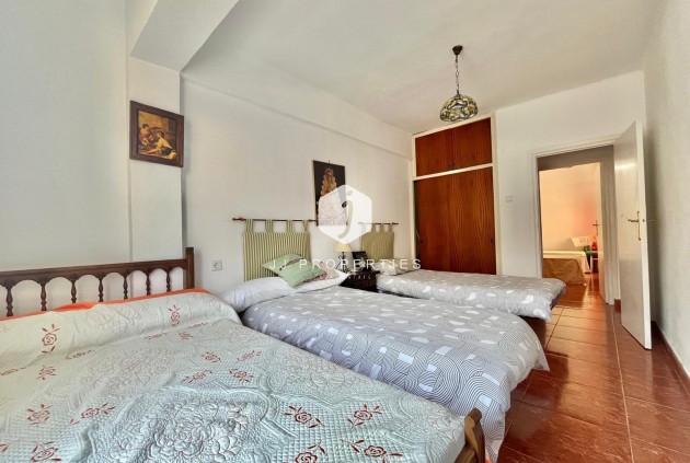 Tweedehands - Appartement / flat -
Torrevieja - Estacion de autobuses