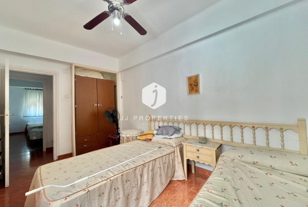 Tweedehands - Appartement / flat -
Torrevieja - Estacion de autobuses