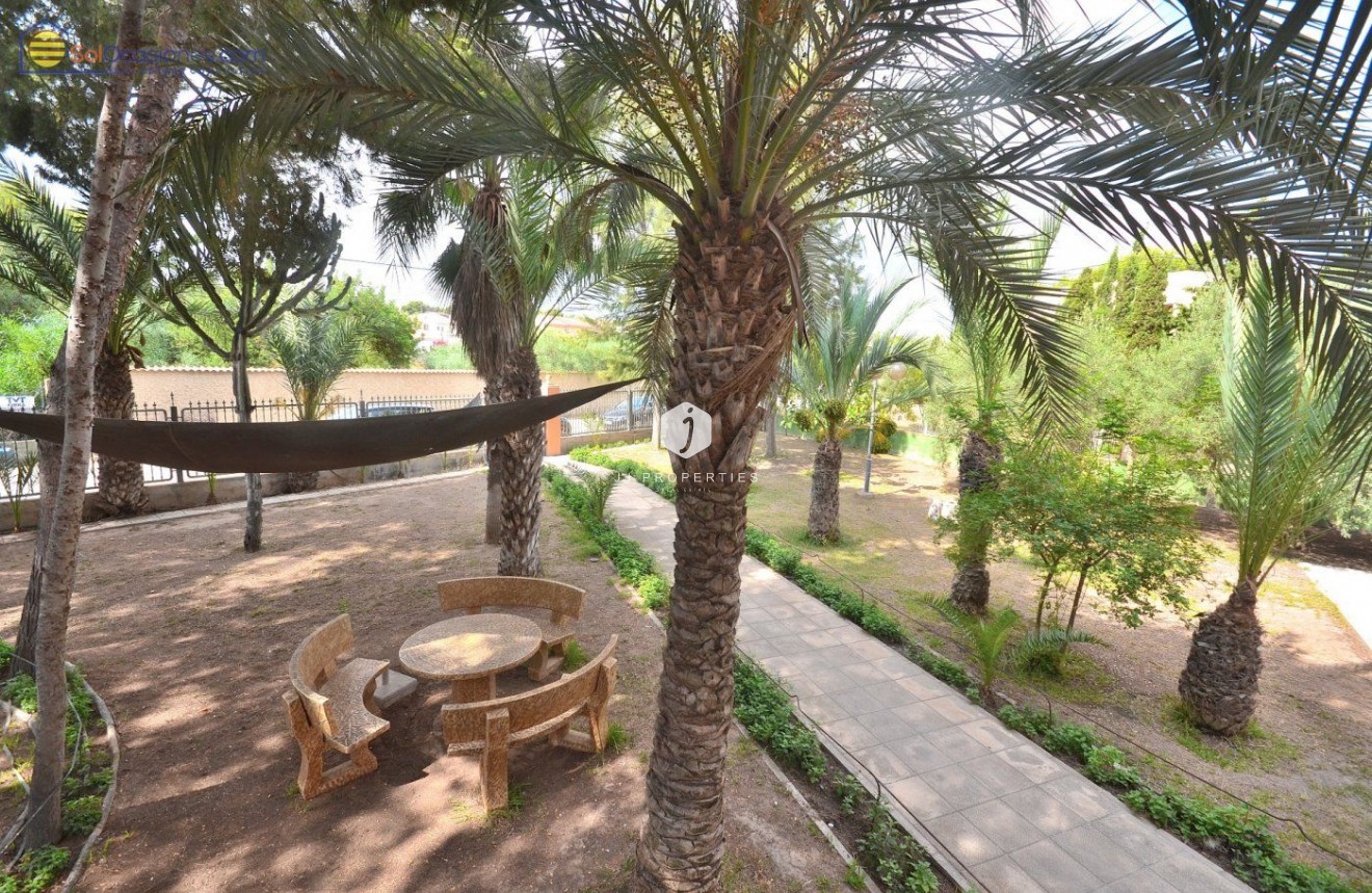 Tweedehands - Villa -
Torrevieja - Los Balcones