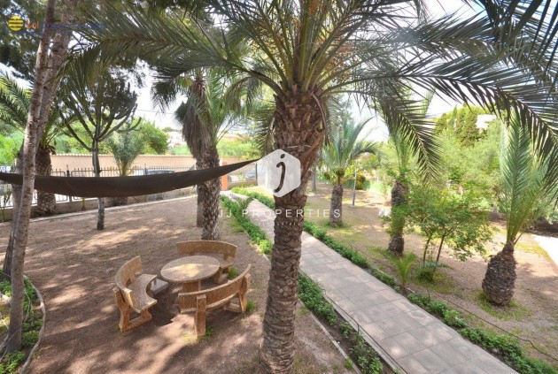 Tweedehands - Villa -
Torrevieja - Los Balcones