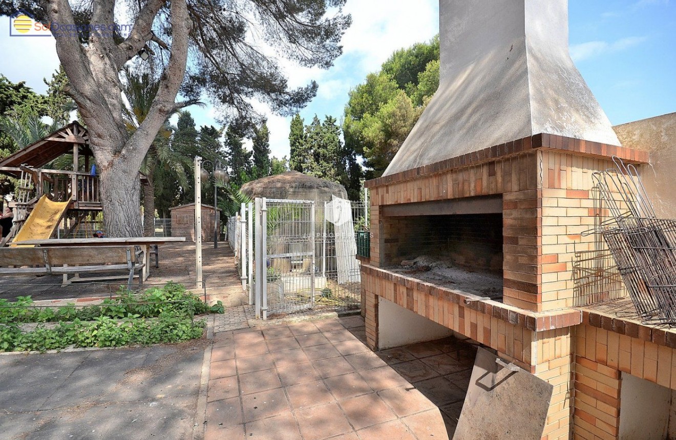 Tweedehands - Villa -
Torrevieja - Los Balcones