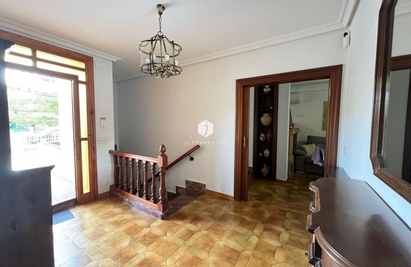 Tweedehands - Villa -
Orihuela Costa - Campoamor