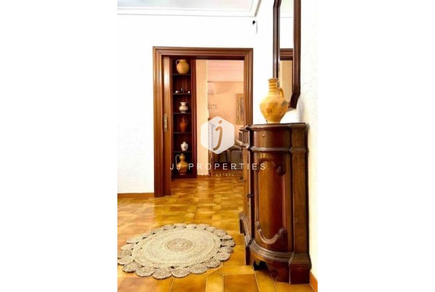 Tweedehands - Villa -
Orihuela Costa - Campoamor