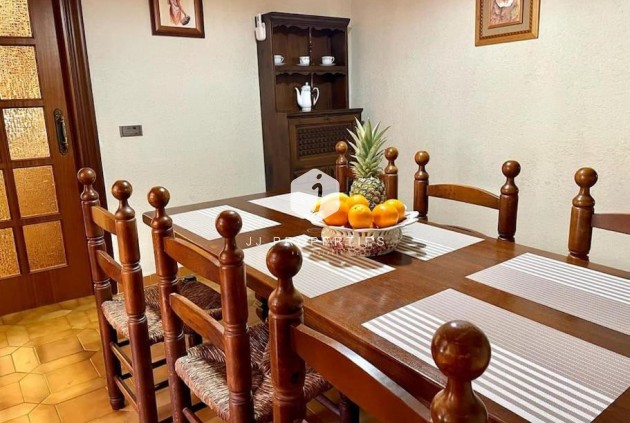 Tweedehands - Villa -
Orihuela Costa - Campoamor