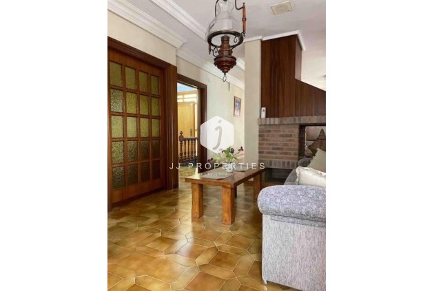 Tweedehands - Villa -
Orihuela Costa - Campoamor