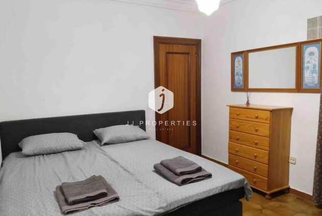 Tweedehands - Villa -
Orihuela Costa - Campoamor