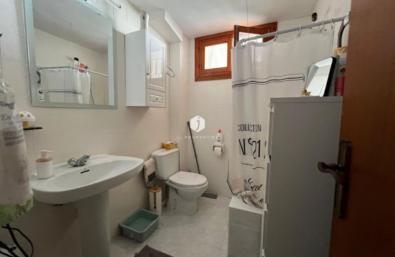 Tweedehands - Villa -
Orihuela Costa - Campoamor