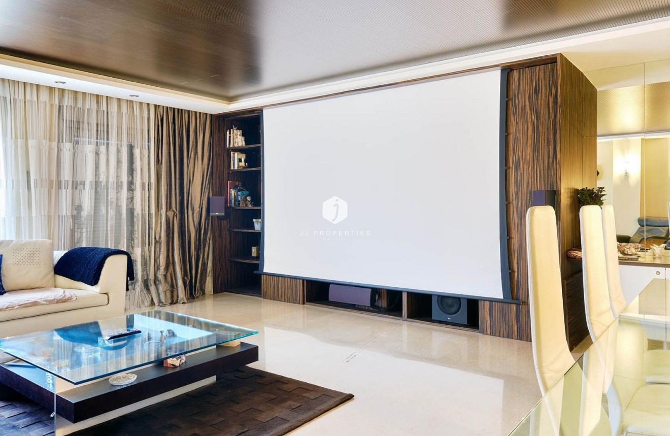 Segunda mano - Ático -
Torrevieja