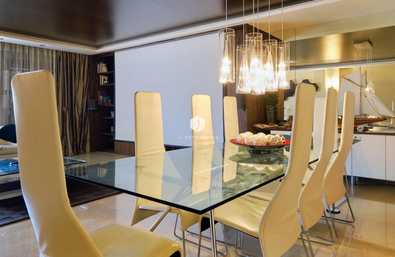 Segunda mano - Ático -
Torrevieja