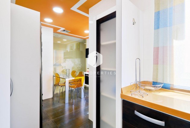 Segunda mano - Ático -
Torrevieja